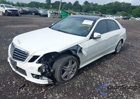 2010 Mercedes-Benz E 350 4Matic z USA, uszkodzony, nr VIN WDDHF8HB2AA244482